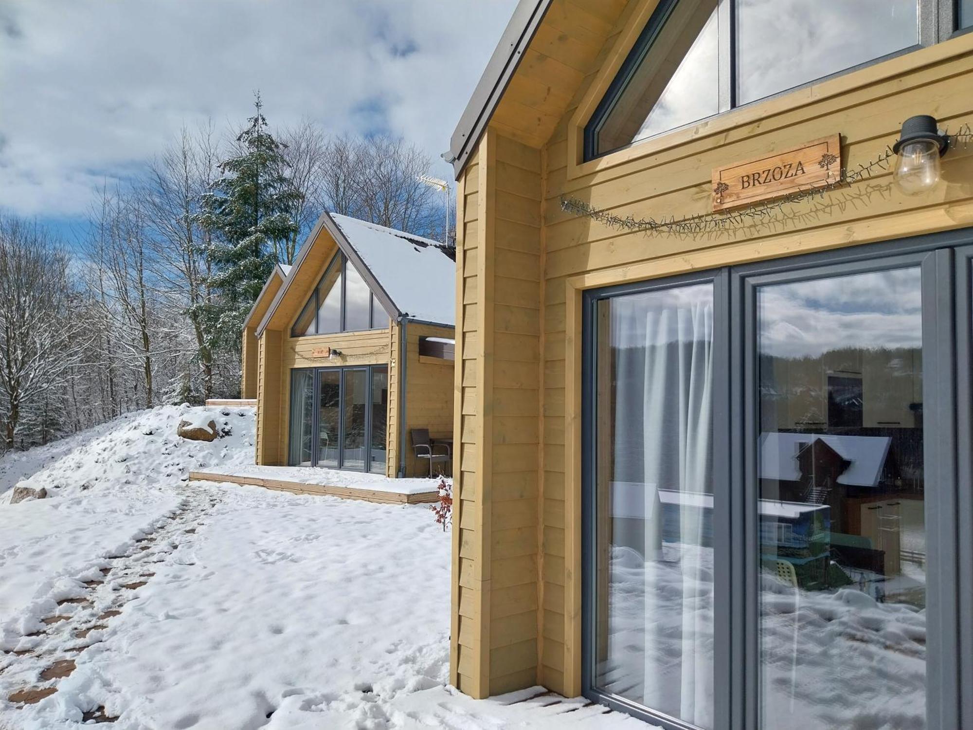 Ostrzycki Nad Jeziorem -balia-sauna-prywatny Pomost Ferienhaus
