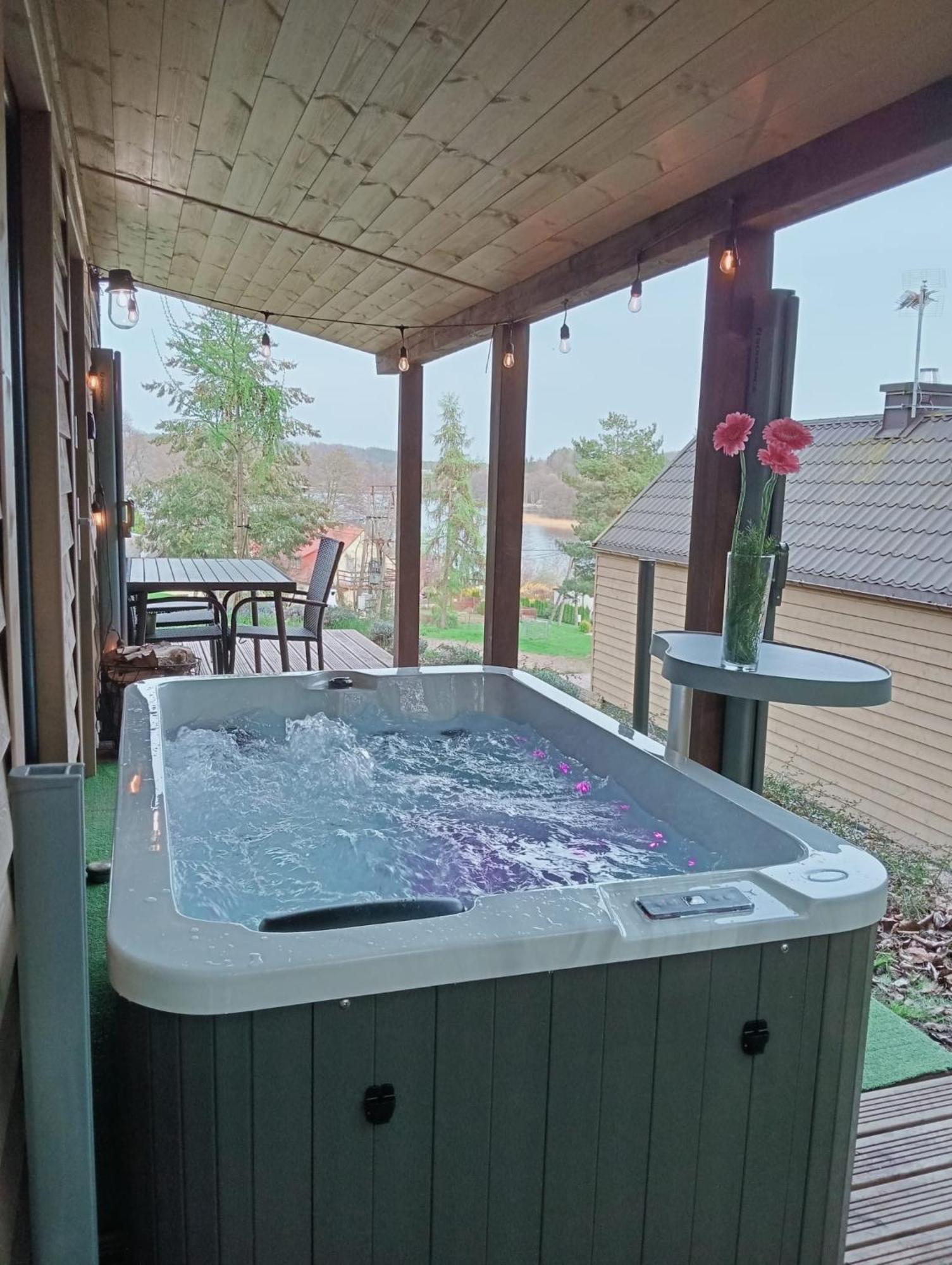 Ferienhaus Ostrzycki Nad Jeziorem -balia-sauna-prywatny Pomost *